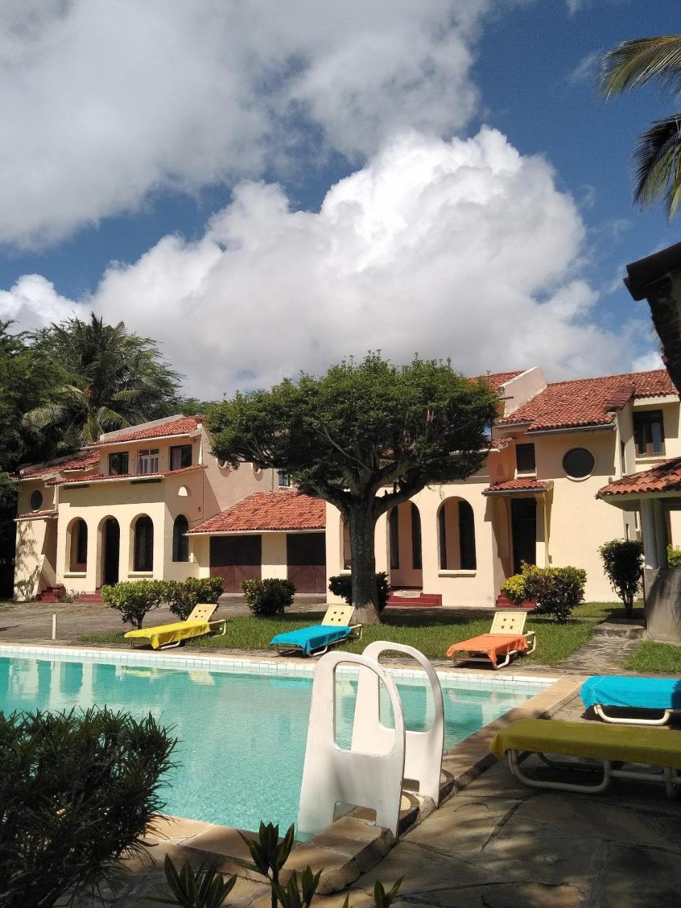 Jua Baharini Bed and Breakfast Malindi Exteriör bild