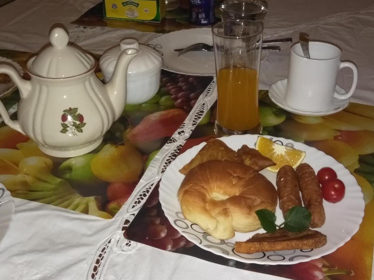 Jua Baharini Bed and Breakfast Malindi Exteriör bild