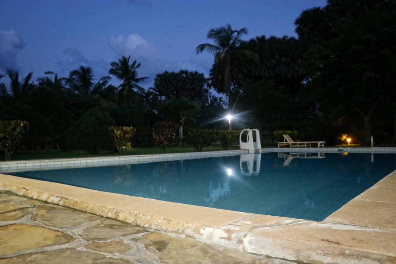 Jua Baharini Bed and Breakfast Malindi Exteriör bild